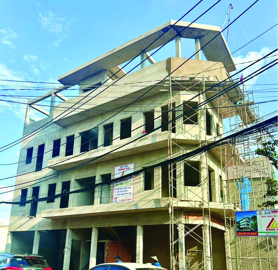 TÒA NHÀ PHỐ CAO TẦNG